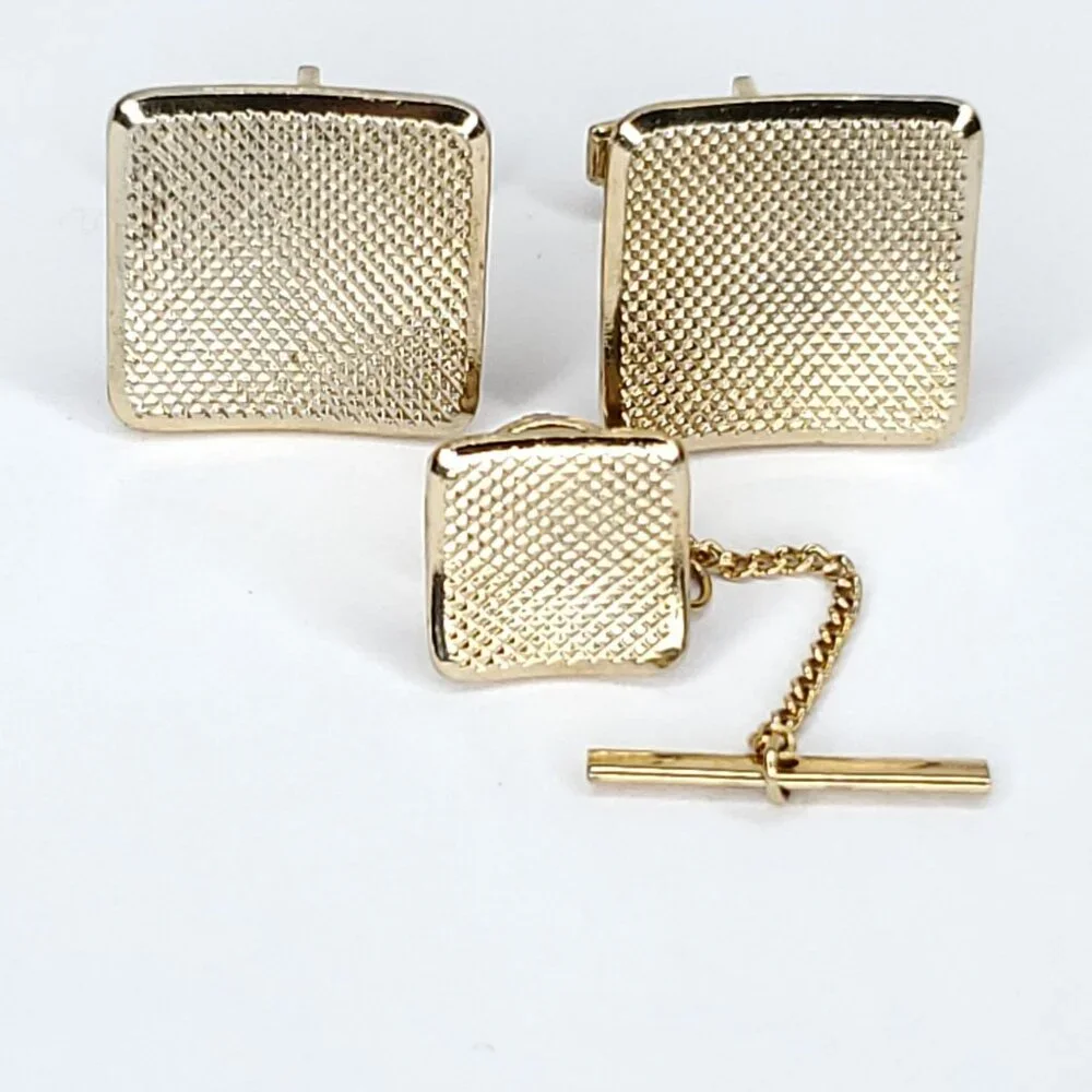 Vintage Sarah Coventry Cufflinks Tie Tack Set Gold Tone Textured Squares Simple